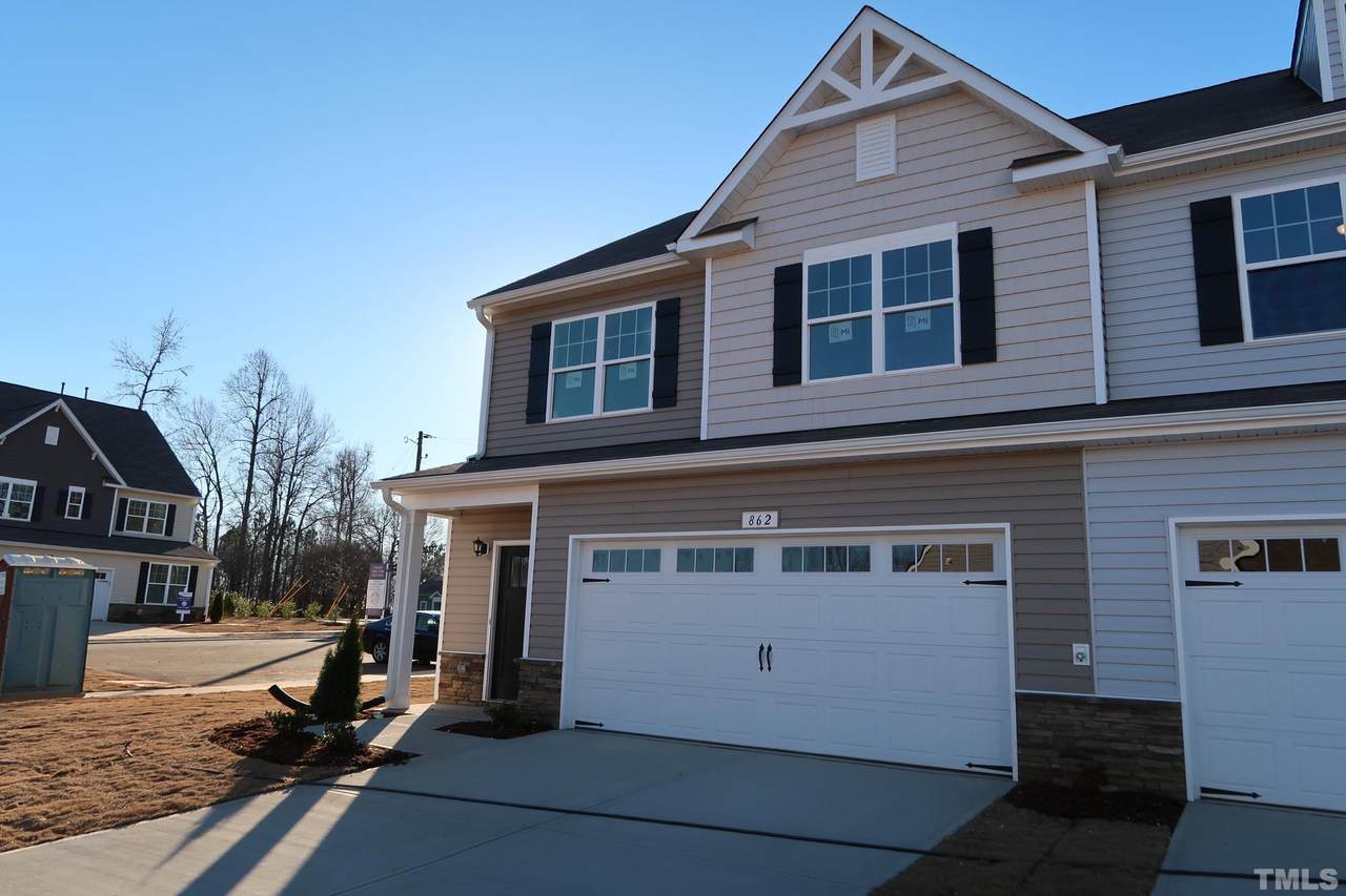 862 Pryor Street - Photo 1