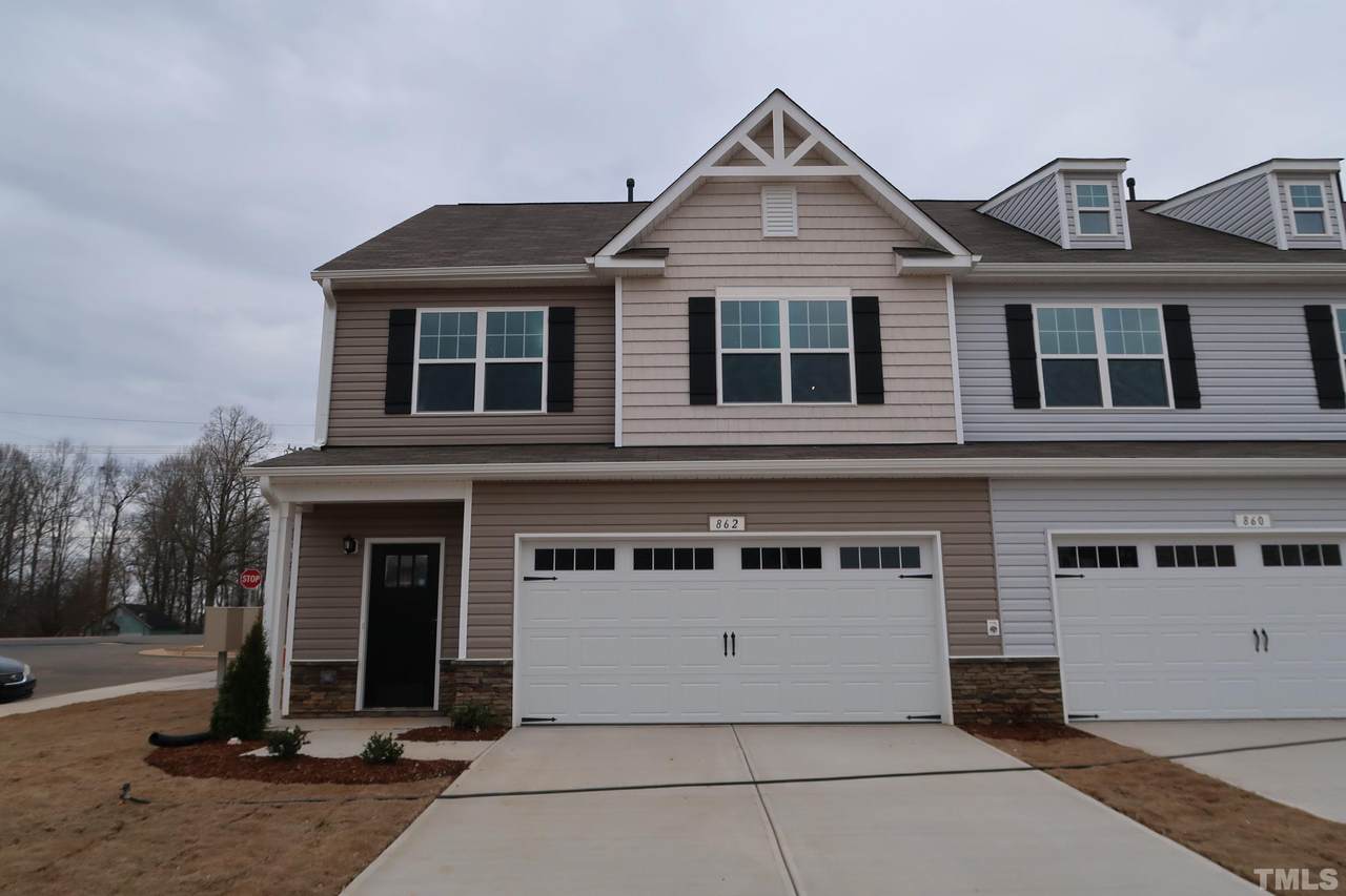 862 Pryor Street - Photo 1