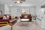 100 Stratford Lakes Drive - Photo 8