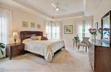 372 Farnleigh Drive - Photo 17