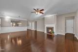 823 Blackfriars Loop - Photo 17