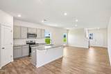 401 Piper Pointe Drive - Photo 16
