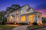 309 Divine Street - Photo 1
