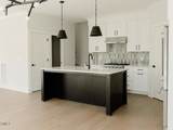 407 Chatham View Road - Photo 3