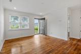 2312 Bernard Street - Photo 7