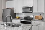 886 John Street - Photo 5