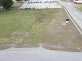 4 Four Oaks Place - Photo 4