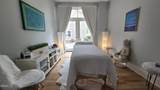 240 Winmore Avenue - Photo 2