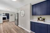 210 Crestview Drive - Photo 5