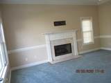 1616 Winterberry Drive - Photo 3
