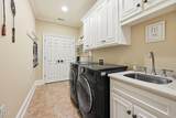 8 The Pointe - Photo 32