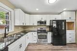 912 Larchwood Drive - Photo 7
