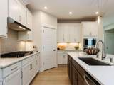 402 Vlg Parkway - Photo 9