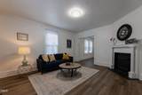 617 Pender Street - Photo 2