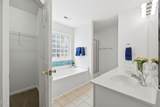 514 Walnut Crossing Drive - Photo 22