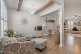 178 Hardwick Street - Photo 8