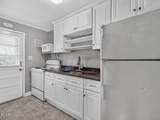 813 Daniels - Photo 10