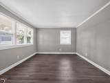 813 Daniels - Photo 4