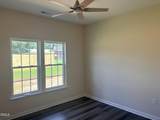 404 Holmes Street - Photo 18