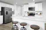 1007 Merlin Street - Photo 4