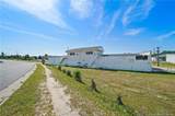 100 Poe Avenue - Photo 32