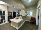 2935 Breezewood Avenue - Photo 4
