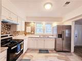 307 Thompson Street - Photo 5