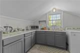 220 Bethune Street - Photo 17