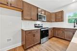 320 Pinnacle Court - Photo 10
