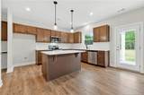 320 Pinnacle Court - Photo 7