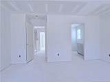 407 Windemere Drive - Photo 9