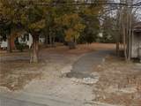202 Manhattan Avenue - Photo 2