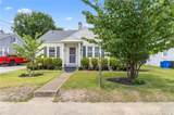 1402 Summitt Avenue - Photo 3