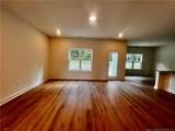 553 Bartley Street - Photo 3