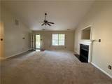 696 Fairfield Circle - Photo 3