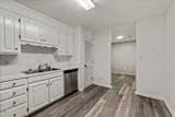 1630 Oxford Road - Photo 8