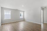 319 Maple Walk - Photo 32
