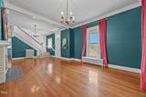 301 H Street - Photo 4