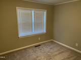 411 Club Boulevard - Photo 11