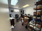 300 Park Avenue - Photo 18