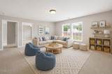 410 Walnut Crossing Drive - Photo 2
