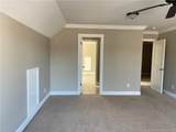 228 Stoneleigh Drive - Photo 16