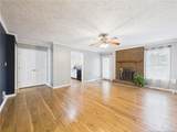 212 Fair Oaks Drive - Photo 13