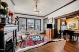309 Divine Street - Photo 12