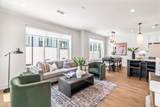 811 Niantic Street - Photo 8