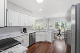 301 Park York Lane - Photo 3