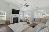 1813 Knights Crest Way - Photo 16
