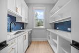 7805 Ailesbury Road - Photo 10