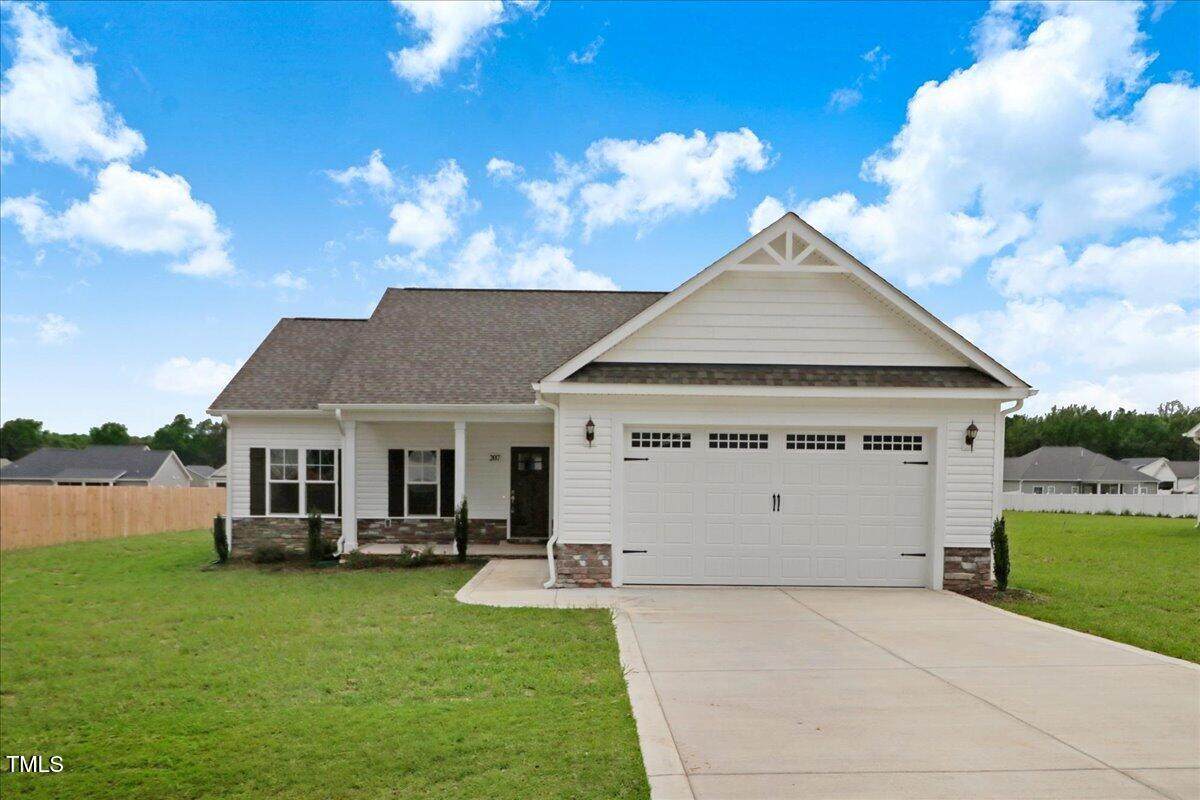 207 Dunbar Hill Drive - Photo 1