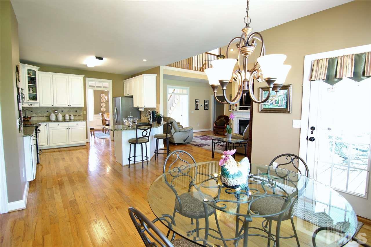 5509 Simmons Drive - Photo 1